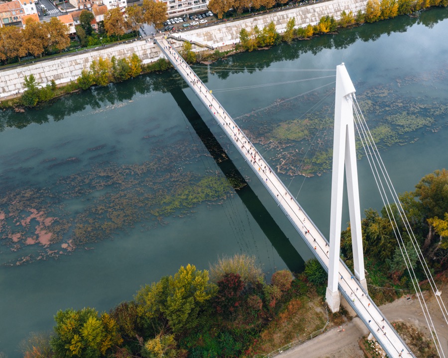 Coureurs sur les berges de la Garonne